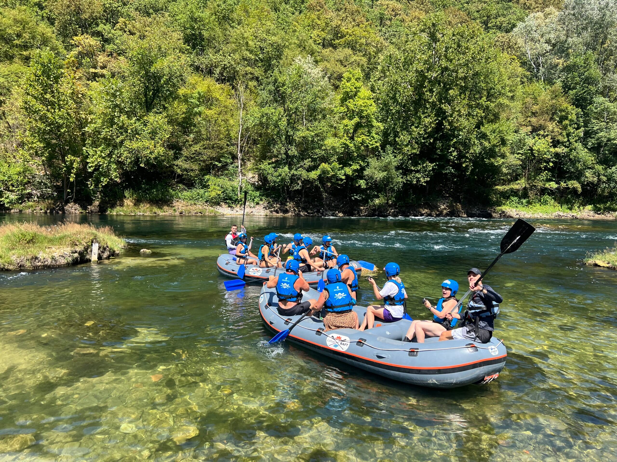 Lotus Rafting na Instagramu